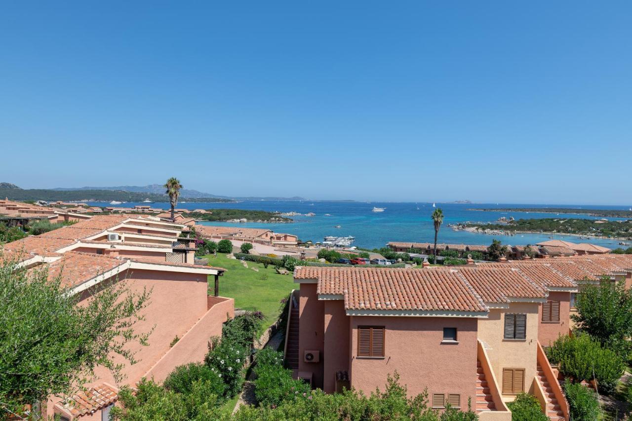 Baia De Bahas Apartment *